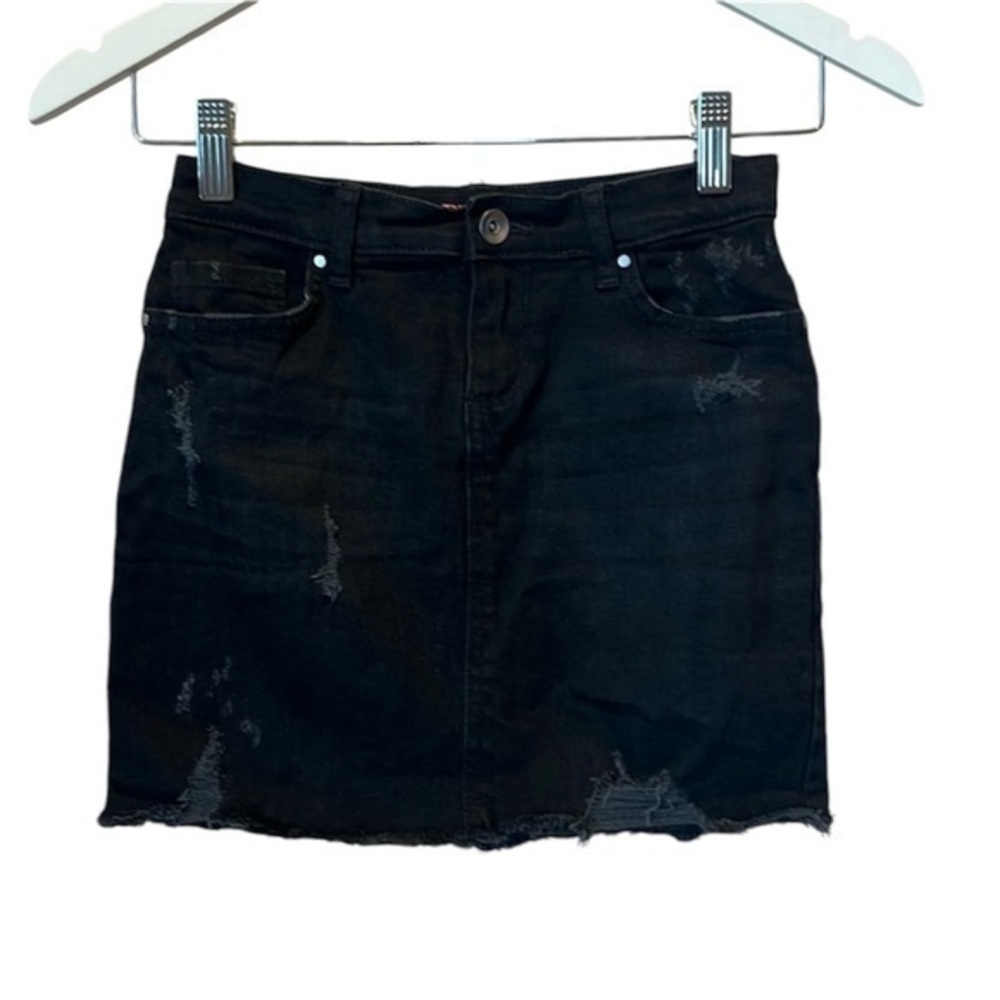 Children’s Place Girl’s Black Denim Jean Skirt Distressed Size 8